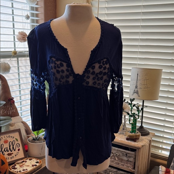 Charming Charlie Navy Blue Lace Button-Up Blouse - Picture 1 of 4